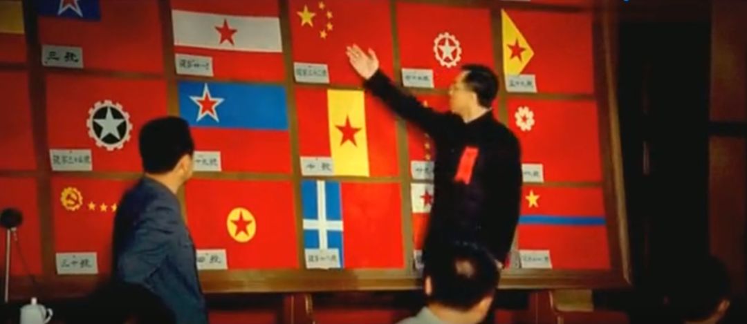 国旗马拉松冲击视频_马拉松冲刺递国旗_国旗冲击马拉松