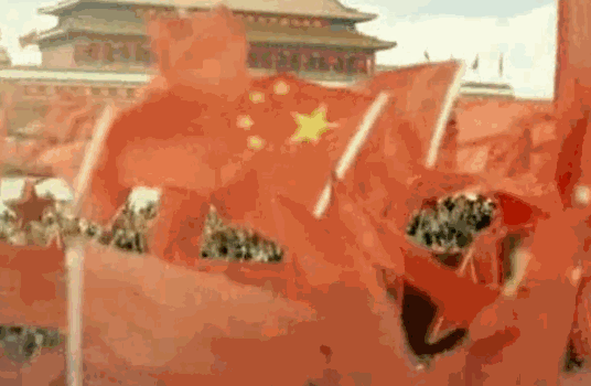 马拉松冲刺递国旗_国旗马拉松冲击视频_国旗冲击马拉松