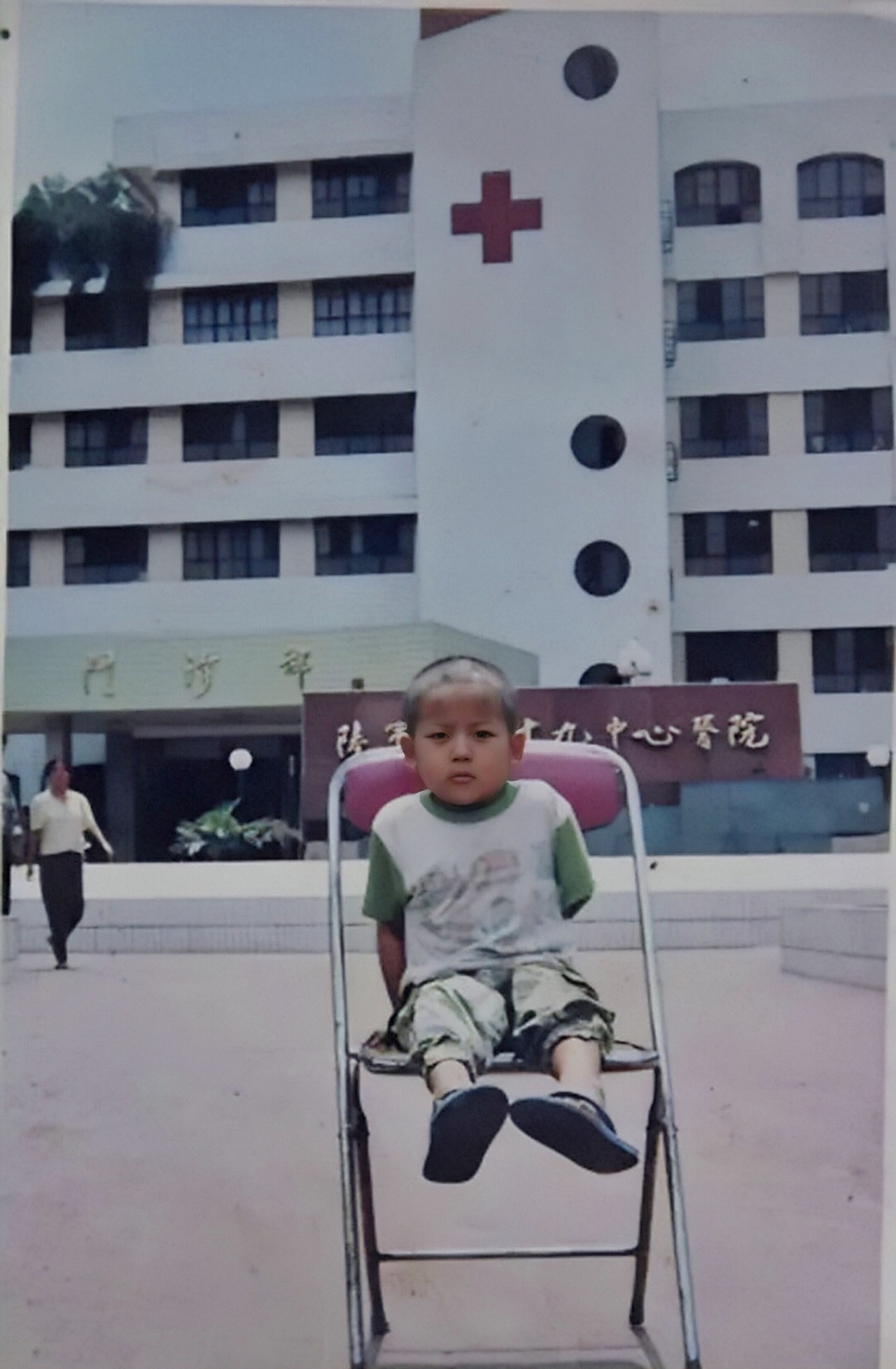 游泳冠军年龄最大_2003年游泳冠军_游泳冠军年龄限制