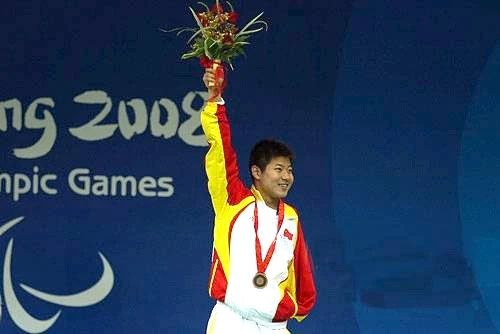 2003年游泳冠军_游泳冠军年龄限制_游泳冠军年龄最大