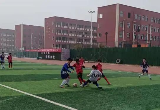 足球比赛第二名冠军_足球冠军叫什么名字_足球冠军比赛名次排名
