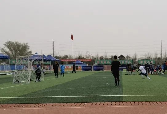 足球冠军叫什么名字_足球冠军比赛名次排名_足球比赛第二名冠军