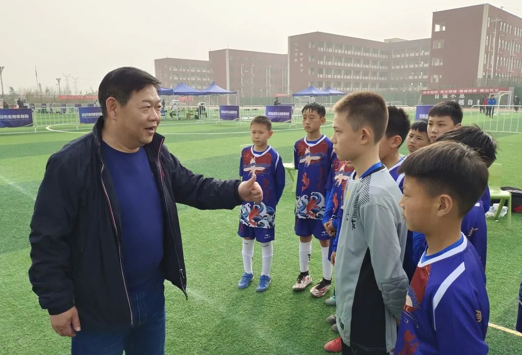 足球冠军比赛名次排名_足球冠军叫什么名字_足球比赛第二名冠军