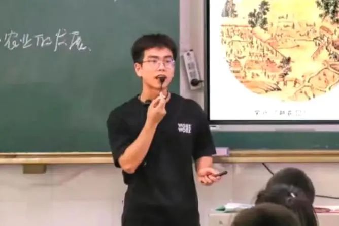 篮球冠军画画教学_篮球冠军怎么画_篮球冠军简笔画