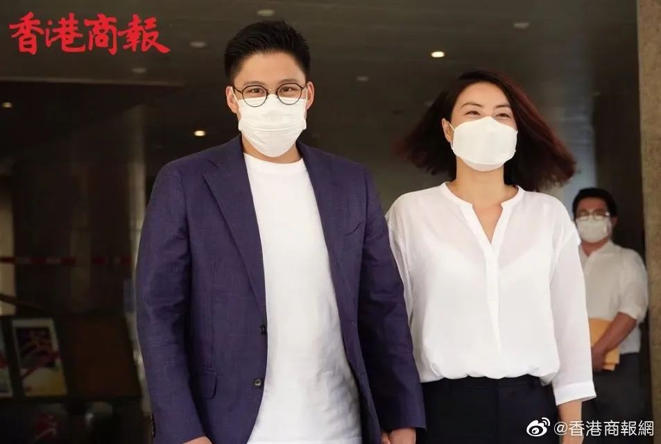 游泳冠军女晶晶_游泳冠军叫什么晶晶_游泳晶晶冠军女孩是谁