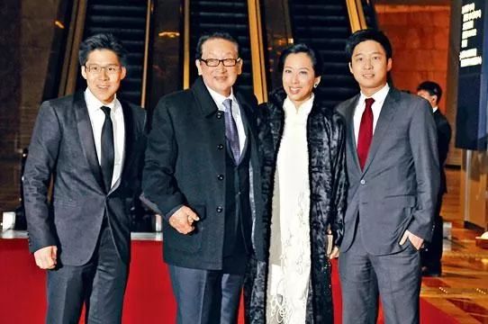 游泳冠军叫什么晶晶_游泳晶晶冠军女孩是谁_游泳冠军女晶晶