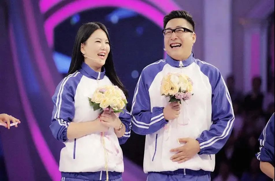 游泳冠军女晶晶_游泳晶晶冠军女孩是谁_游泳冠军叫什么晶晶