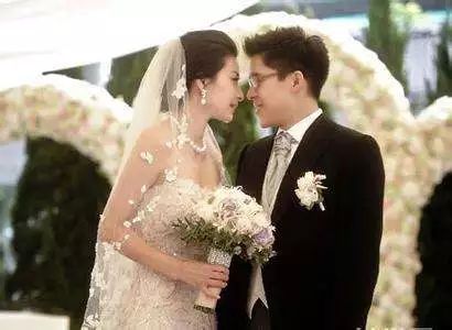 游泳冠军叫什么晶晶_游泳晶晶冠军女孩是谁_游泳冠军女晶晶