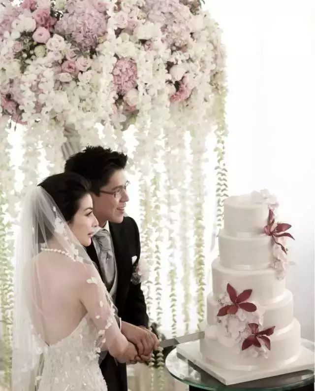 游泳晶晶冠军女孩是谁_游泳冠军叫什么晶晶_游泳冠军女晶晶