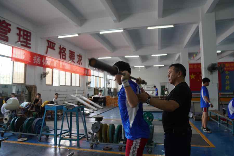 广东省东莞市举重冠军_东莞举重名将_东莞举重世界冠军