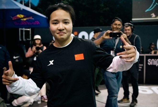 中国女子举重冠军取消_取消举重比赛_女子举重取消金牌