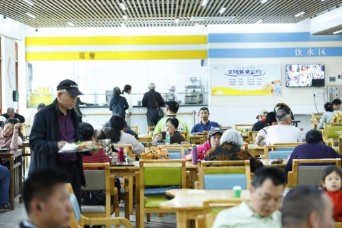 趣事父母生活怎么写_趣事父母生活的句子_和80岁父母生活趣事