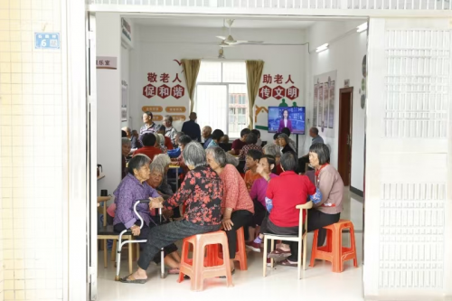 趣事父母生活怎么写_趣事父母生活的句子_和80岁父母生活趣事