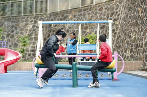 趣事父母生活怎么写_和80岁父母生活趣事_趣事父母生活的句子