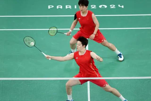中国女举重冠军雯雯是哪里人_举重雯雯体重_女子举重冠军李雯雯
